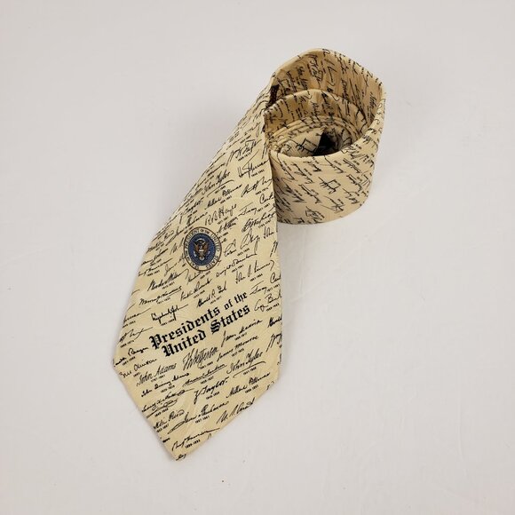 Museum Artifacts Neck Tie Presidents Silk NWT Cream Ivory Black Seal History - Picture 1 of 14